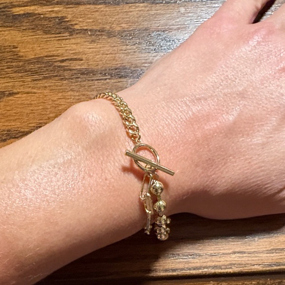 Gorjana Gold Toggle Bracelet - Picture 1 of 3